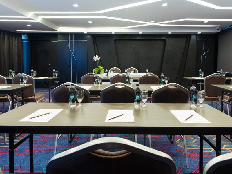 The Xtreme Suites Bangkok Exterior foto